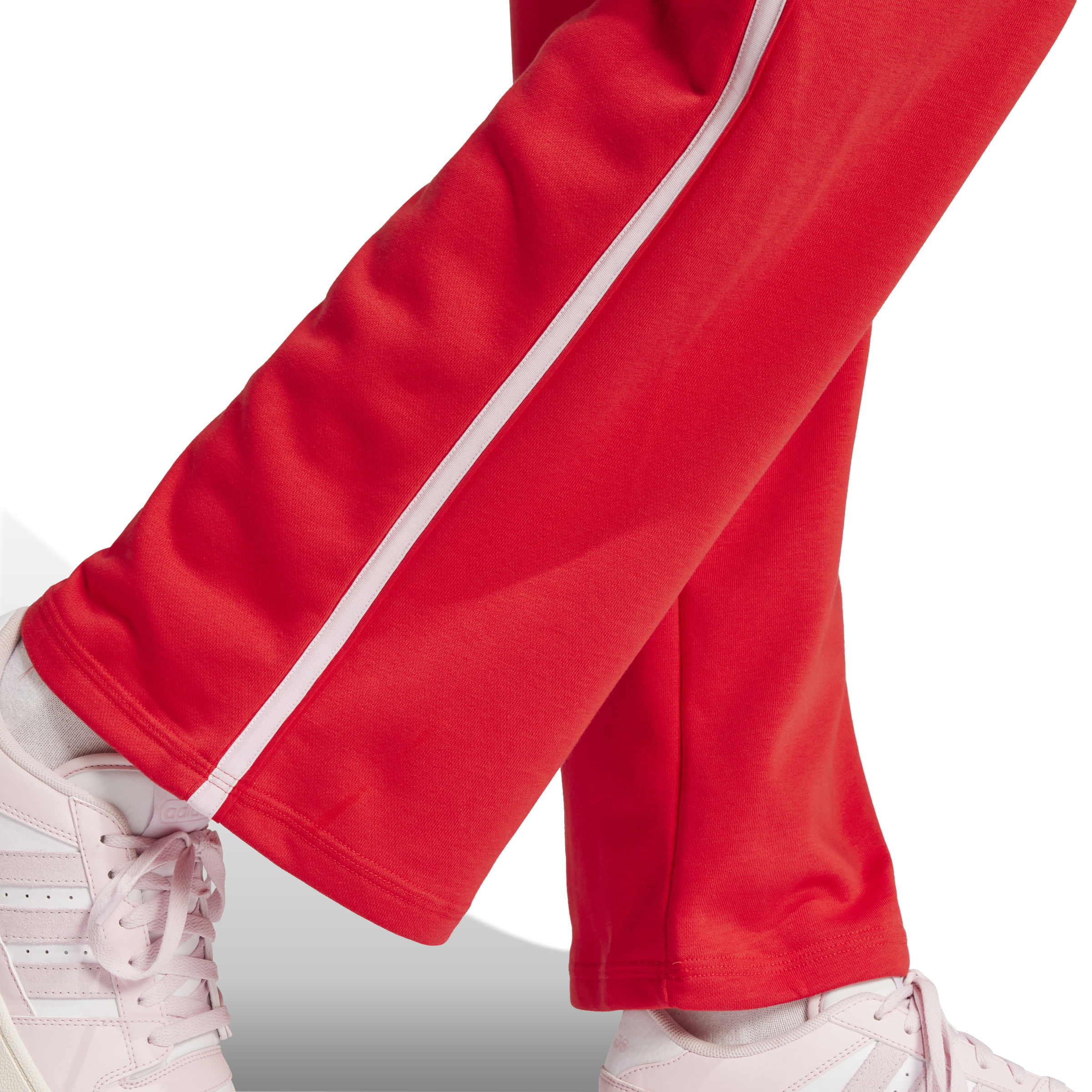 JG6252_7_APPAREL_On Model_Detail View 2_white